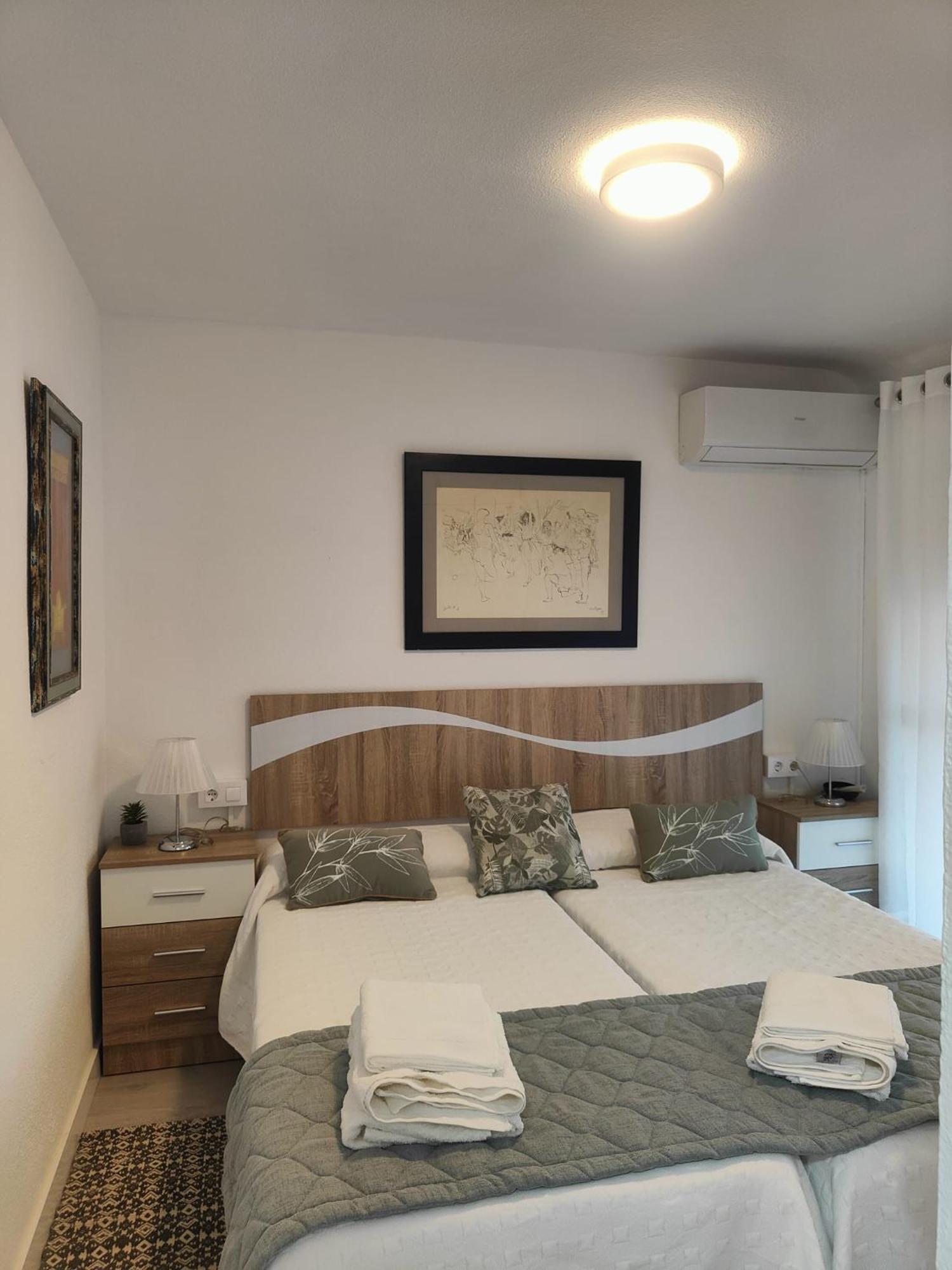 세비야 Agradable Duplex Terraza Virgen Del Rocio 아파트 외부 사진