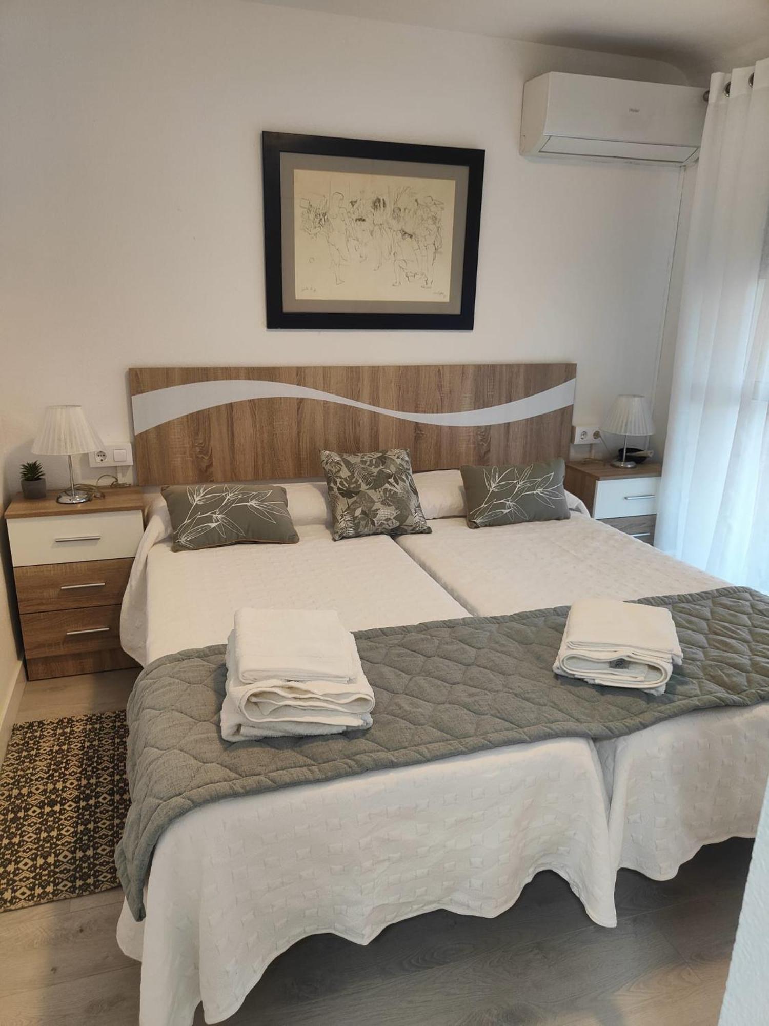 세비야 Agradable Duplex Terraza Virgen Del Rocio 아파트 외부 사진